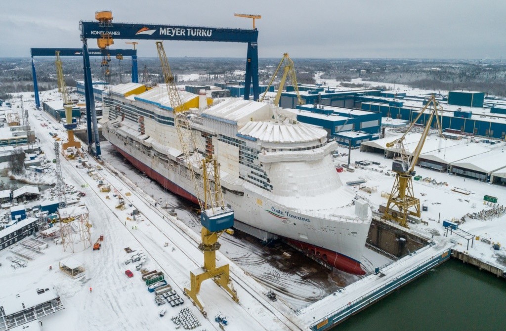 Costa Cruzeiros realiza cerimônia de flutuação do Toscana 1 toscana flutuação