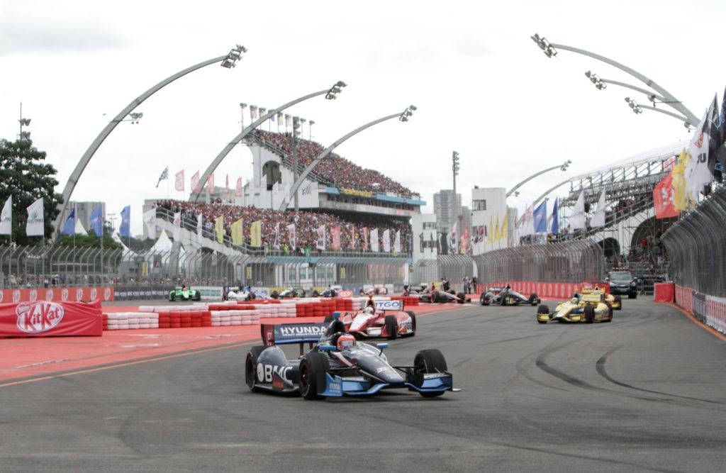 Etapa da Fórmula Indy 300 no Sambódromo em 2012. Foto: Jose Cordeiro/ SPTuris.
