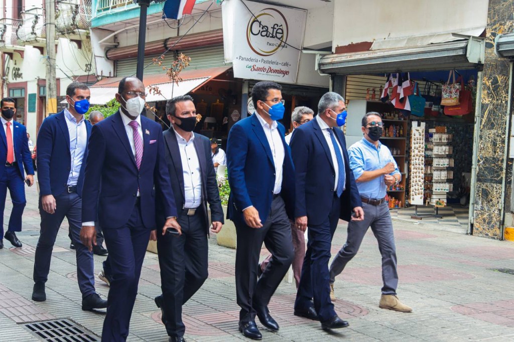 OMT reconhece República Dominicana como exemplo de turismo responsável 1 IMG_2B91BACB9E06-4 _ O secretário geral da OMT Zurab Pololikashvili em visita a República Dominicana