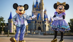 Disney reabre todos os parques temáticos pela primeira vez em 17 meses