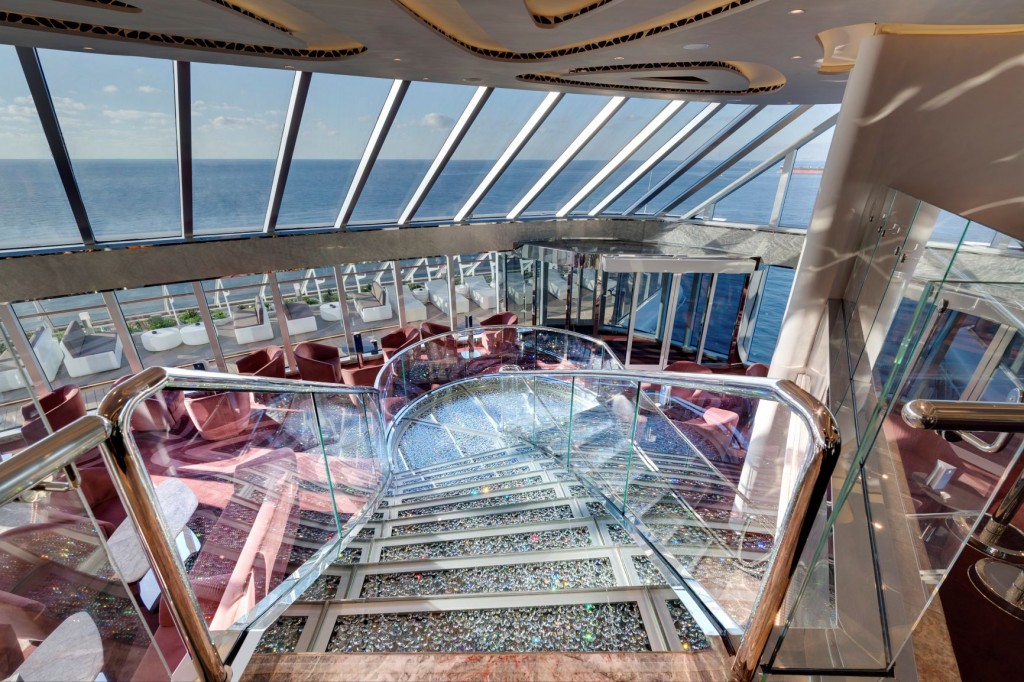 Top Sail Lounge no MSC Yacht Club do MSC Seaside