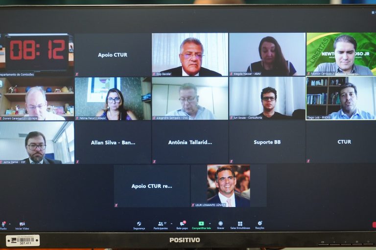 Em reunião da CTur, entidades apontam ineficiência do Pronampe: "não chega na ponta" 1 Reunião da Comissão de Turismo, relaizada nesta sexta (26)