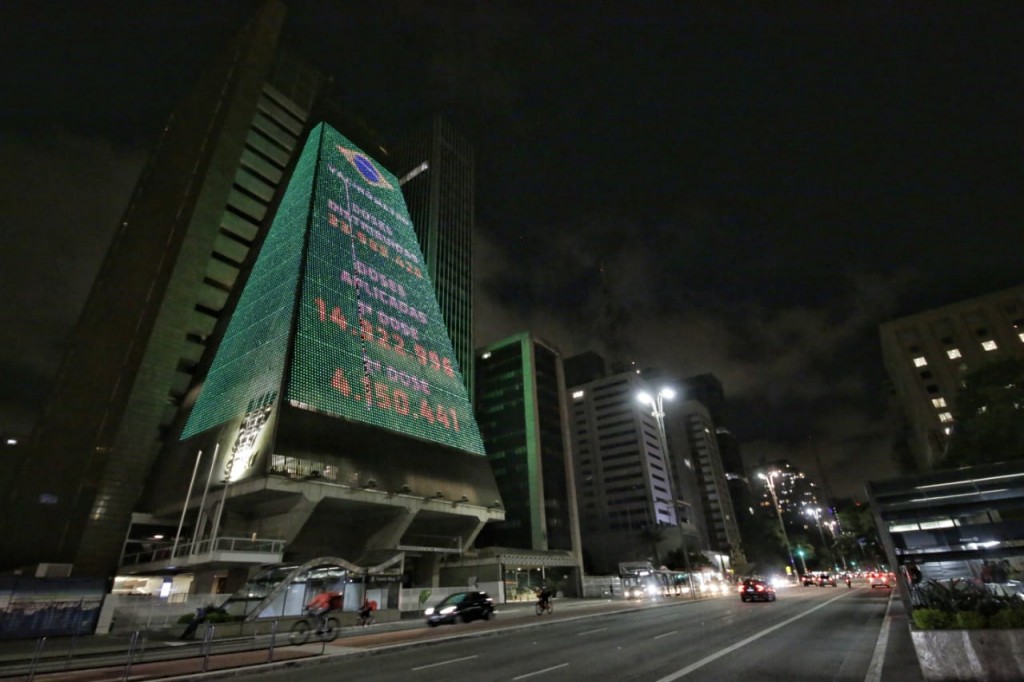 Vacinômetro foi inaugurado na Avenida Paulista