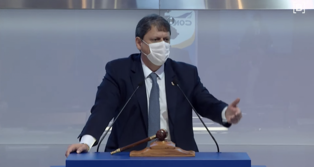 Ministro da Infraestrutura, Tarcísio Freitas, em discurso após o leilão da 6ª rodada.