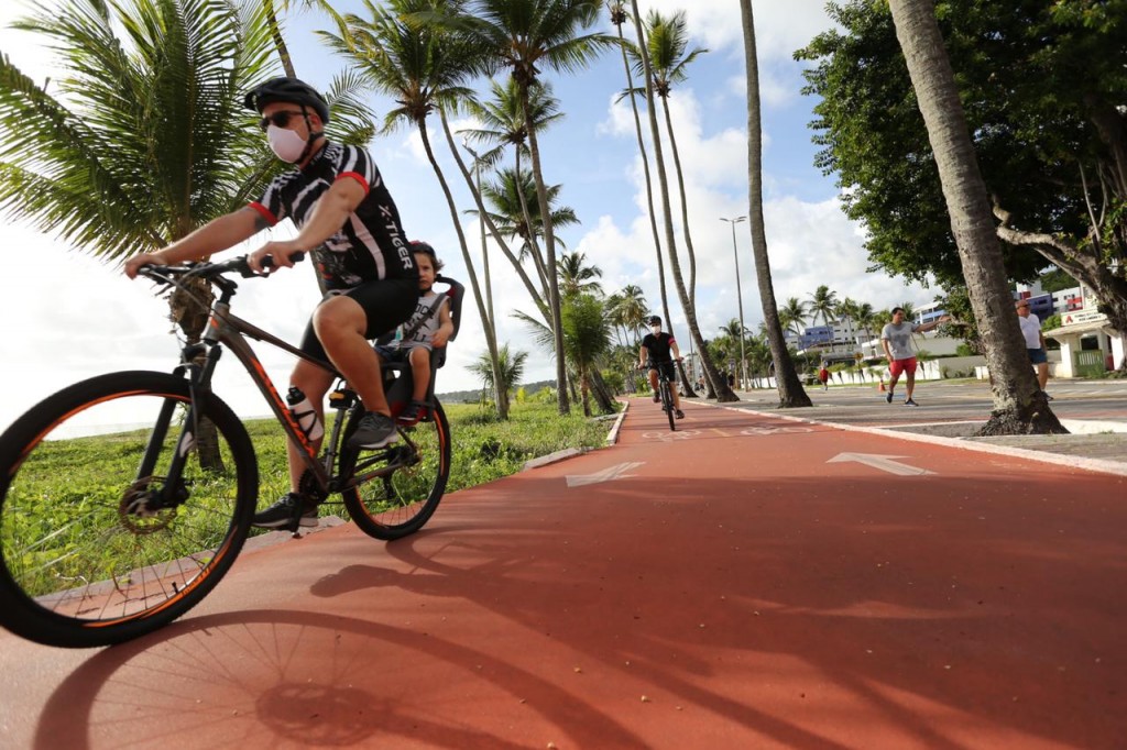 João Pessoa libera banho de mar e mais atividades na orla 1 JPBike (2)