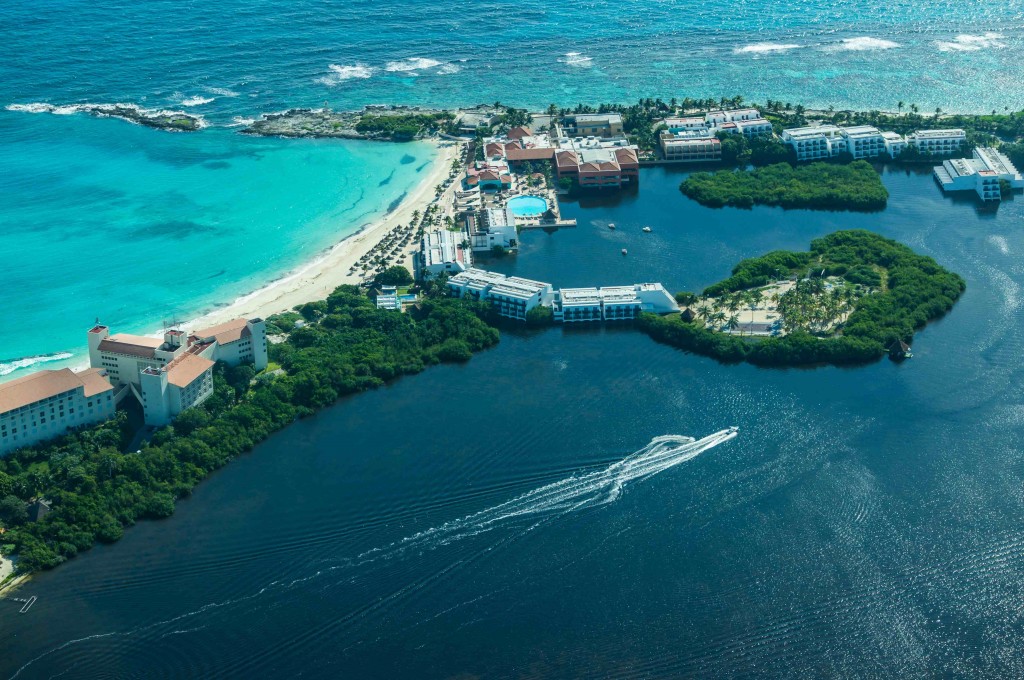 Antes de ir aos EUA, passageiros podem desfrutar de Cancun