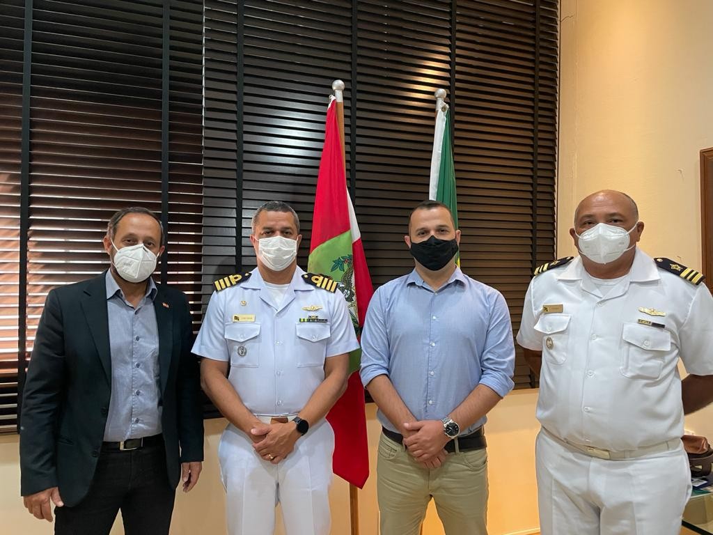 Santur discute projetos para o fomento do Turismo Náutico 1 Encontro reuniu presidente da Santur com autoridades da Capitania dos Portos