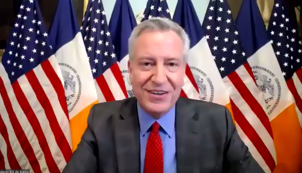 “Nosso plano é reabrir totalmente a cidade de Nova York em 1º de julho", diz prefeito 1 di blasio