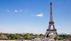 Paris passa a limitar velocidade de carros a 30km/h