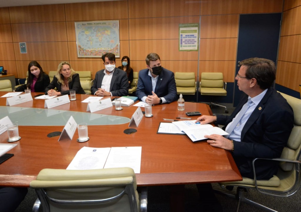 Secretaria de Turismo e Polícia Civil apresentamnúmeros de segurança turística no Rio de Janeiro ao Ministério do Turismo 2