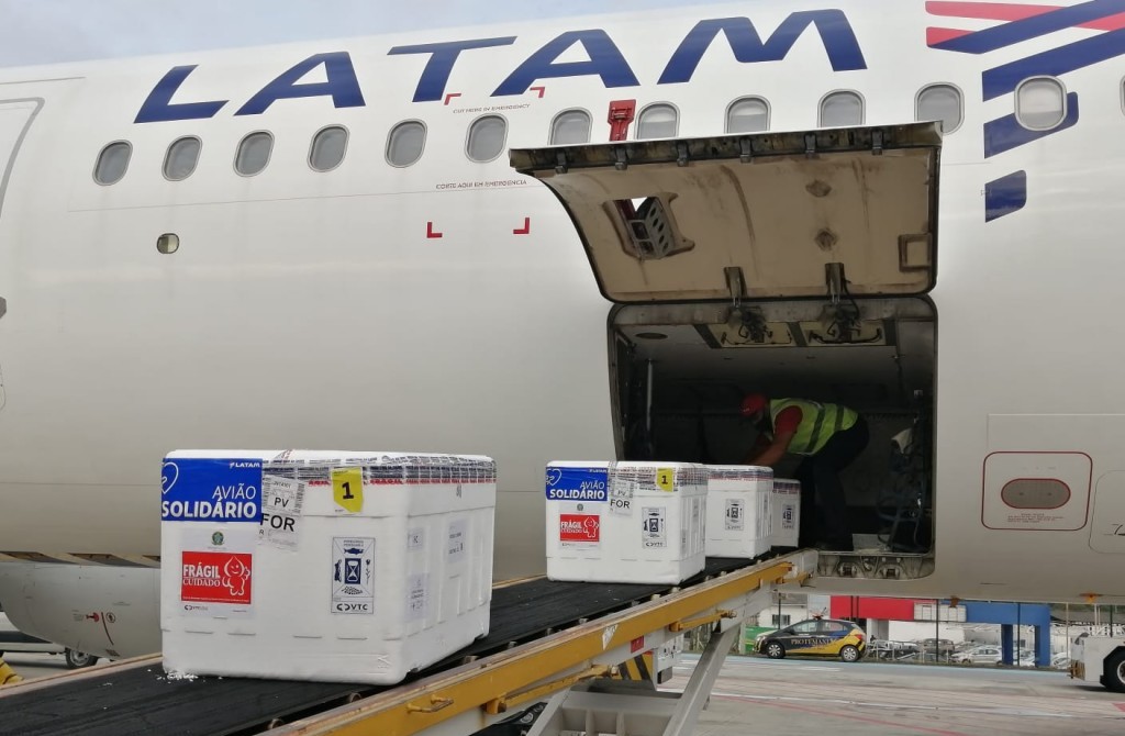 Latam ultrapassa marca de 67 milhões de vacinas transportados 1 Vacinas _ Avião Solidário LATAM 4