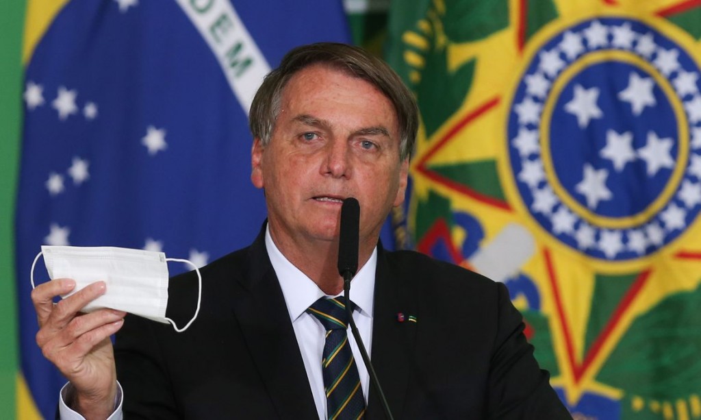 Bolsonaro aumenta alíquotas do IOF nas transações de crédito 1 O presidente da República,Jair Bolsonaro, discursa durante a solenidade de anúncio do Sistema de Avaliação de Impacto ao Patrimônio e lançamento do Guia Brasileiro de Sinalização Turística.