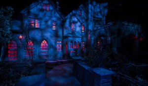 Halloween da Universal terá casa mal assombrada inspirada em série da Netflix