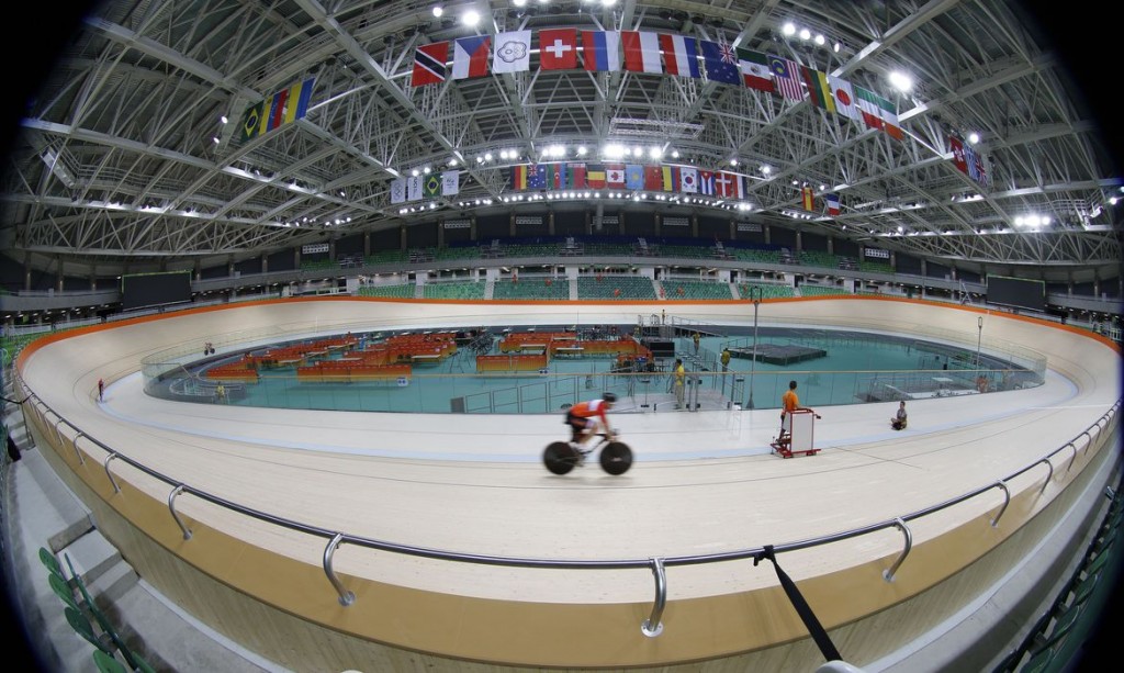 Rio de Janeiro - Equipe de ciclismo da Holanda terina para os Jogos Olímpicos Rio 2016 no Velódromo, no Parque Olímpico da Barra da Tijuca (Fernando Frazão/Agência Brasil)