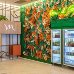 Lobby do Hotel contra com geladeiras Grab and Go