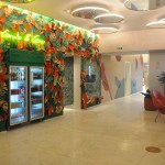 Lobby do hotel conta com geladeiras 'Grab and Go'