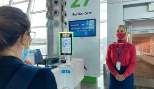 Latam realiza primeiro embarque com reconhecimento facial em Brasília