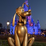 0909ZP 0018DR Disney 50 anos: veja fotos da coleção de esculturas douradas do Magic Kingdom