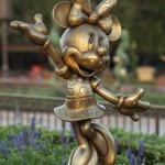 0909ZP 0080DR Disney 50 anos: veja fotos da coleção de esculturas douradas do Magic Kingdom