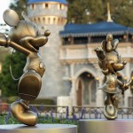 0909ZP 0094DR Disney 50 anos: veja fotos da coleção de esculturas douradas do Magic Kingdom
