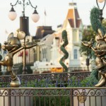 0909ZP 0117DR Disney 50 anos: veja fotos da coleção de esculturas douradas do Magic Kingdom