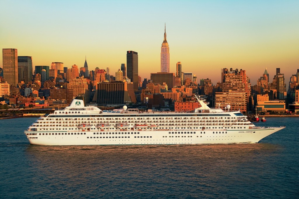 Crystal Cruises é a primeira armadora a voltar a navegar em Nova York 1 Crystal-Symphony-New-York