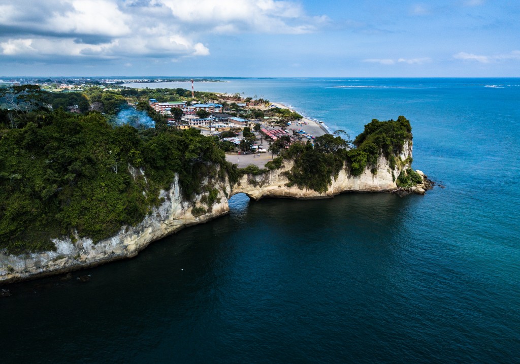 Tumaco, destino na região do Pacifico Colombiano que oferece sol e praia aos turistas