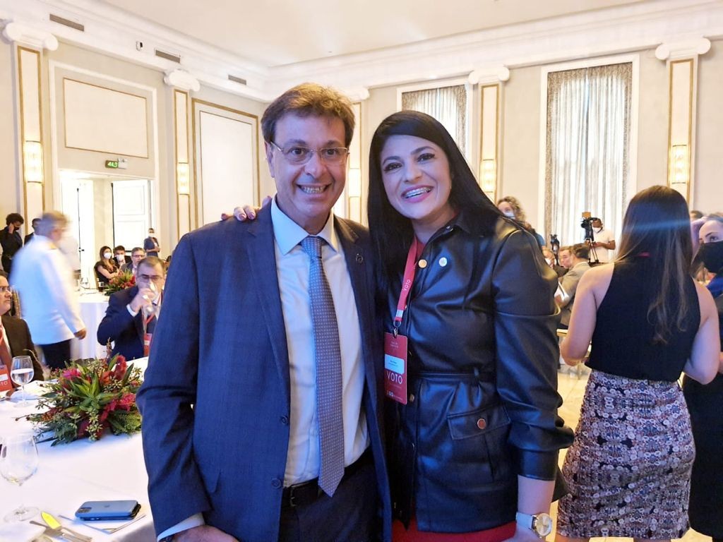 Ministro do Turismo e Bondinho Pão de Açúcar receberão a Medalha Tiradentes da Alerj 1 gilson machado e alana passos