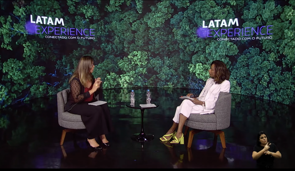 Gislaine Rossetti com Glória Maria, apresentadora do Latam Experience
