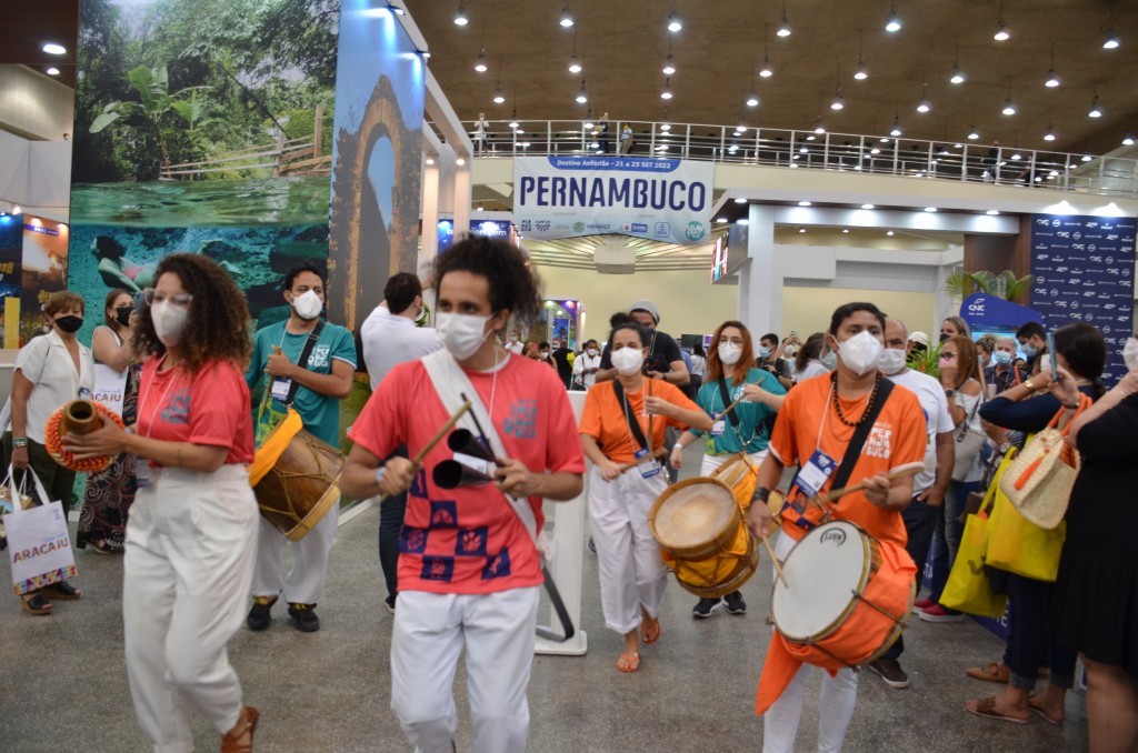 Festa no anúncio da sede da Abav Expo 2022