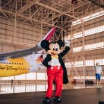 Mickey Mouse apresenta o novo avião da Azul Linhas Aéreas