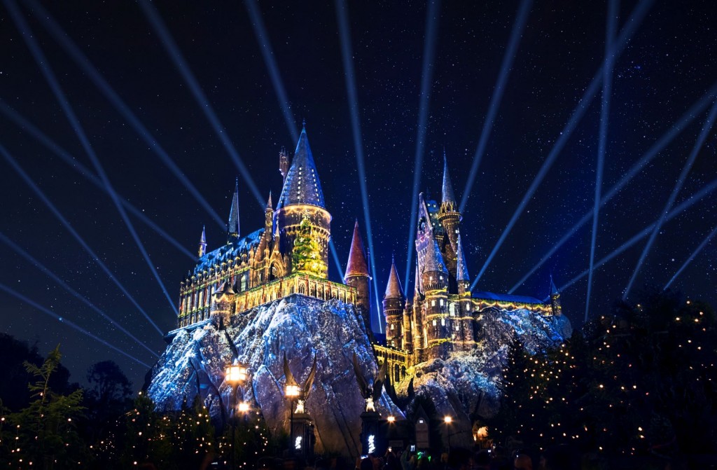 Universal Orlando Resort Celebrates The Holiday Season With Nonstop Awesome