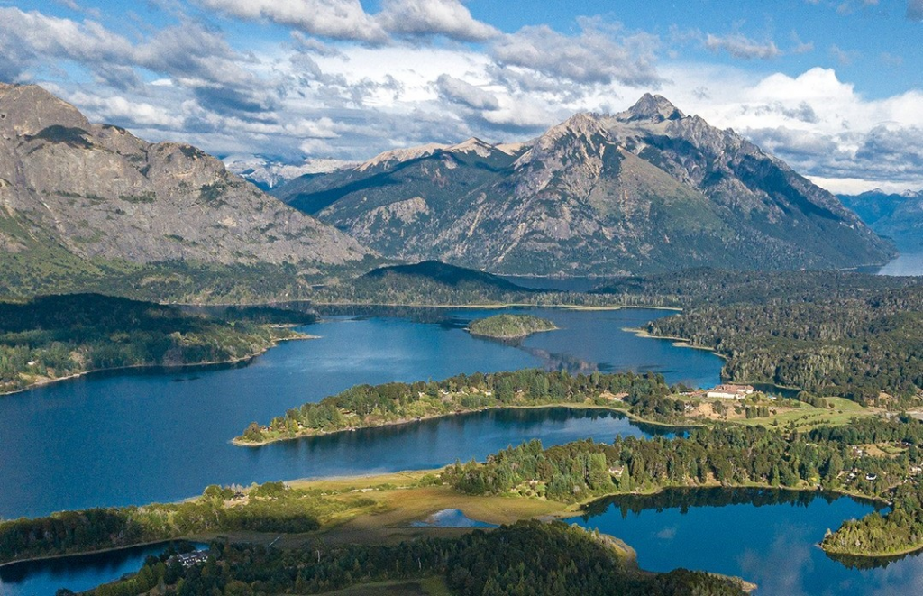 Cerca de 40 mil turistas utilizaram o assistente virtual de Bariloche em 2021 1 bariloche
