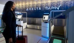 Delta lança lobby e área de entrega de bagagem com reconhecimento facial