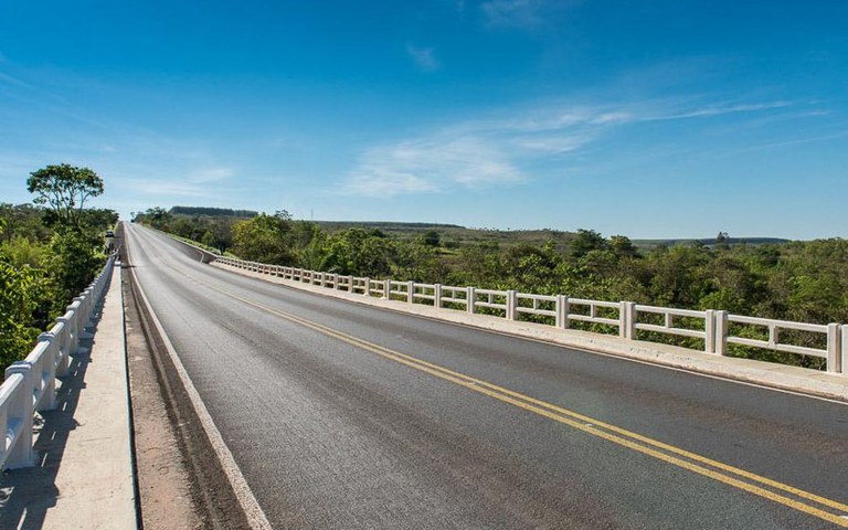 rodovia estrada