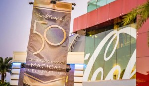 Com Cirque du Soleil, Disney compartilha magia dos 50 anos no Disney Springs; veja fotos