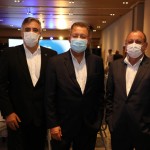 Aldo Siviero, presidente da Fenactur, Alexandre Sampaio, da FBHA, e Toni Sando, do SPCVB