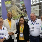 André Rojer e Elaine Francisca, de Curaçao, com Rosa Masgrau, Roy Taylor e Mari Masgrau, do M&E