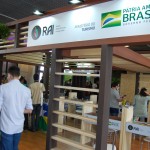 Rotas Amazônicas Integradas no estande da MTur Rotas Amazônicas Integradas no estande da MTur