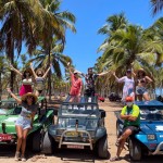 Passeio de Buggy pelos coqueirais de Maracaípe