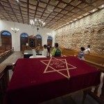O grupo visitou a mais antiga Sinagoga das Américas, a Kahal Zur Israel, que fica na Rua Bom Jesus.