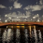 O passeio Recife e Suas Pontes navega as três ilhas de Recife apresentando um pouco da história da cidade.