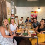 Os participantes da press durante o almoço no restaurante Ca Já.