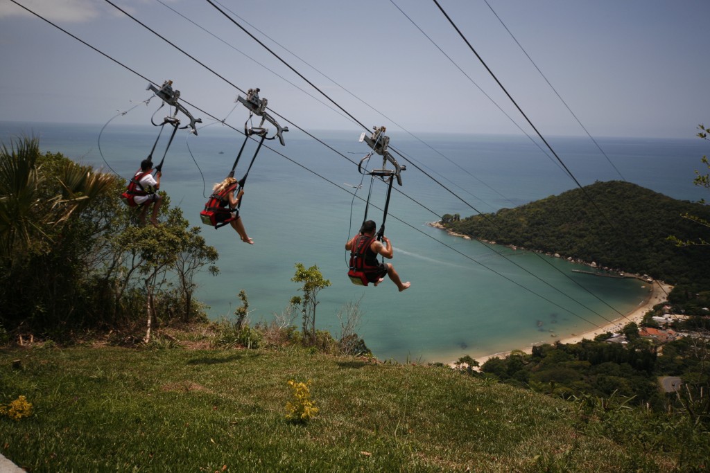 Balneário Camboriú: Parque Unipraias tem novos bondinhos e novo visual 2 Ziprider (7)