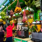 No souk de frutas a dica é pedir o suco de romã, que é popular e delicioso