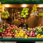 O souk de frutas é um chamariz de cores e cheiros