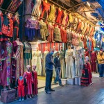 Mercado de roupas no centro de Amã