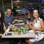 Fernanda Souza e Diego Lando, do Intercity Hotels, com Vanessa Esteves, da Aviva