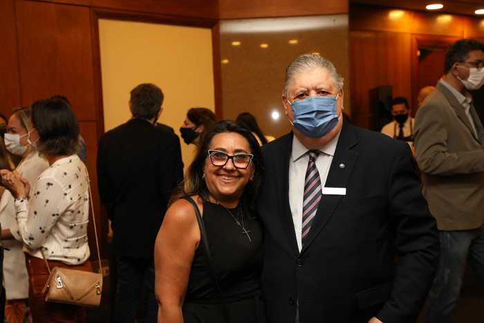 Glaucia Sangiovanni, da ABIH-SP, e Fernando Guinato, do Sheraton Glaucia Sangiovanni, da ABIH-SP, e Fernando Guinato, do Sheraton