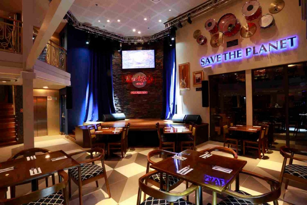 Hard Rock Cafe Gramado lança festas de Natal e Réveillon com open bar Hard Rock Cafe Gramado (Foto Divulgação) 02